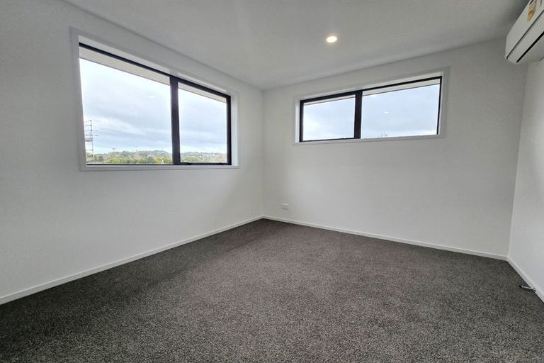 Photo of property in 16 Reiman Street, New Lynn, Auckland, 0600