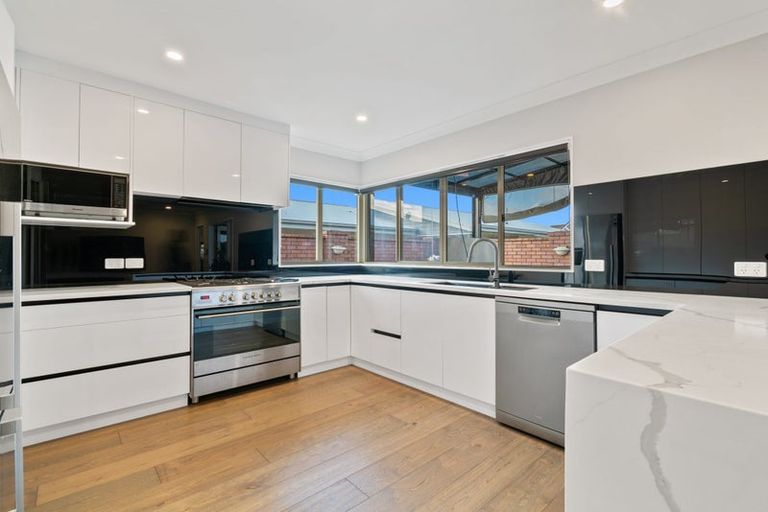 Photo of property in 27 Beach Road, Pahurehure, Papakura, 2113