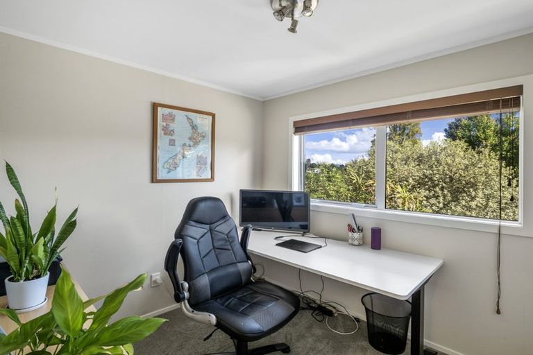 Photo of property in 8 Capricorn Place, Browns Bay, Auckland, 0630