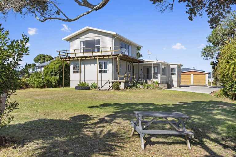 Photo of property in 27 Lily Street, Raglan, 3225