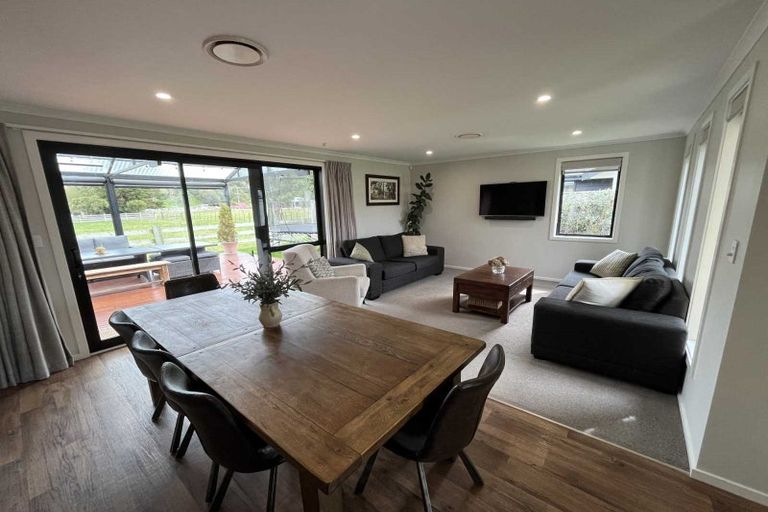 Photo of property in 14 Middleton Way, Ashhurst, 4810