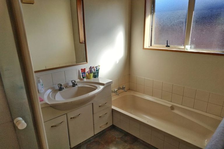 Photo of property in 47e Peer Street, Upper Riccarton, Christchurch, 8041