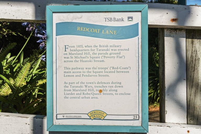 Photo of property in 28 Carrington Street, New Plymouth, 4310