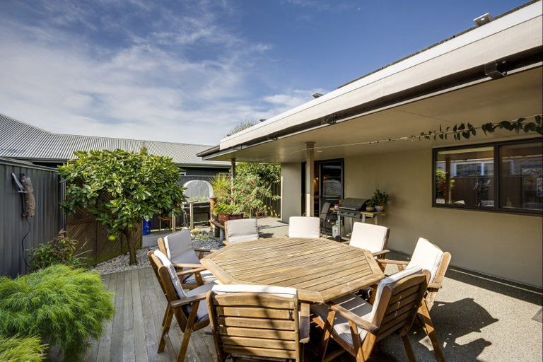 Photo of property in 18 Arbuckle Road, Frimley, Hastings, 4120