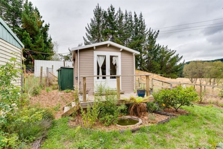 Photo of property in 1400 Taihape Road, Sherenden, Hastings, 4179