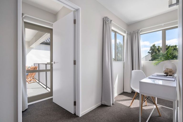 Photo of property in 18c Mona Vale Avenue, Riccarton, Christchurch, 8011