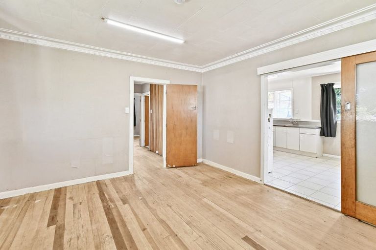 Photo of property in 222 Great South Road, Huntly, 3700