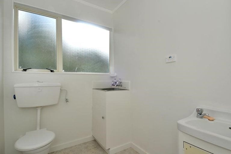 Photo of property in 41 Chartwell Drive, Crofton Downs, Wellington, 6035