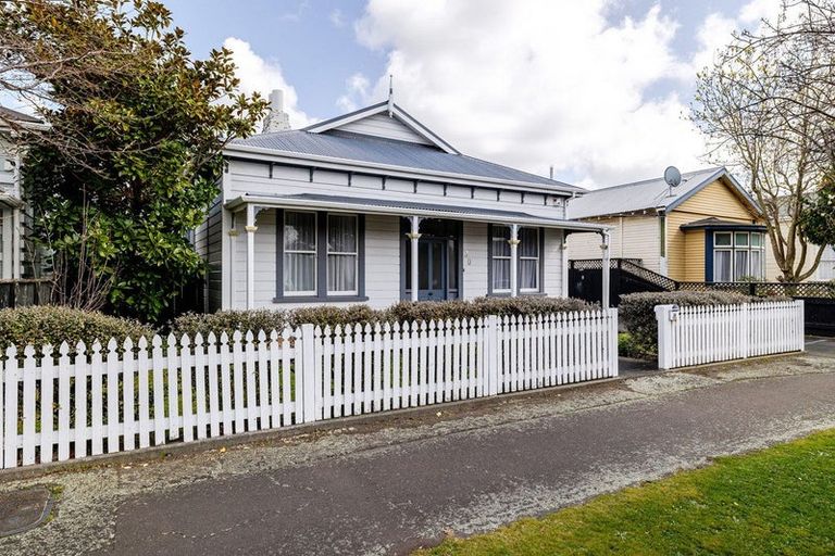 Photo of property in 30 Lombard Street, Palmerston North, 4410