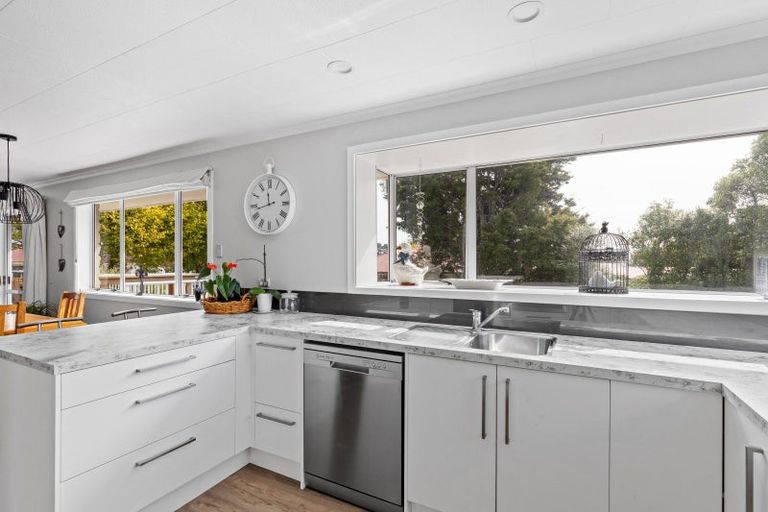 Photo of property in 26 Ngakoti Street, Urenui, 4375