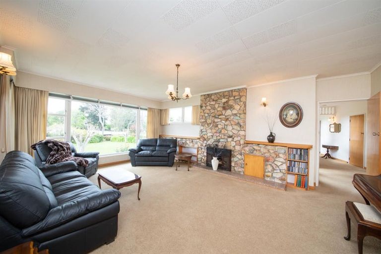 Photo of property in 197 Bridge Street, Bulls, 4818