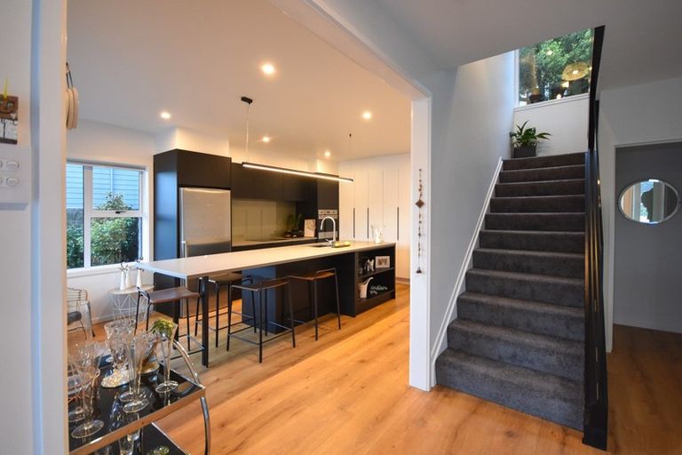 Photo of property in 68 Doon Street, Vauxhall, Dunedin, 9013