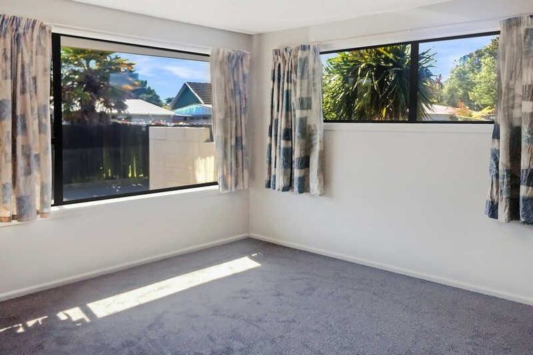 Photo of property in 128 Effingham Street, North New Brighton, Christchurch, 8083