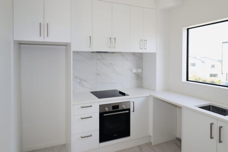 Photo of property in 3 Heketara Place, Papakura, 2110