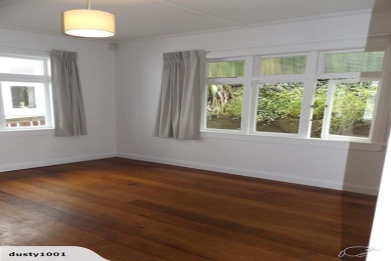 Photo of property in 14 Queens Drive, Kilbirnie, Wellington, 6022