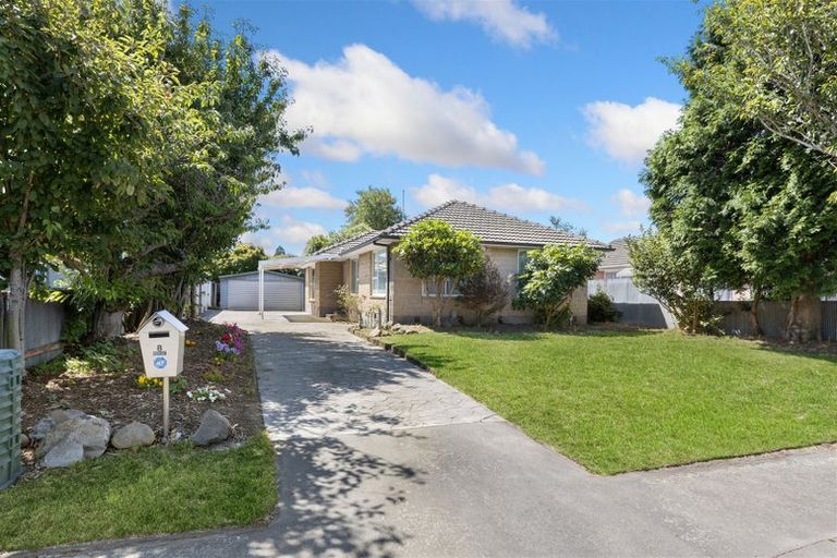 Photo of property in 8 Davidson Crescent, Hornby, Christchurch, 8042