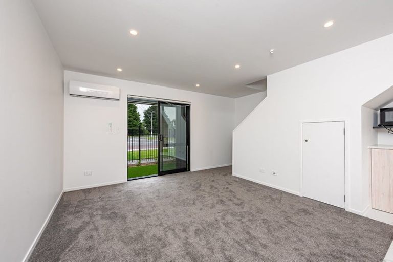 Photo of property in 10/123 Cambridge Terrace, Fairfield, Lower Hutt, 5011