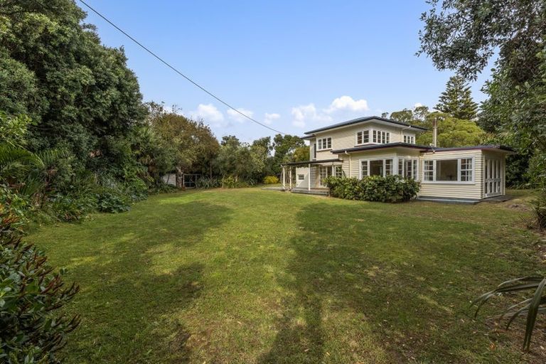 Photo of property in 1 Raebern Lane, Raumati Beach, Paraparaumu, 5032
