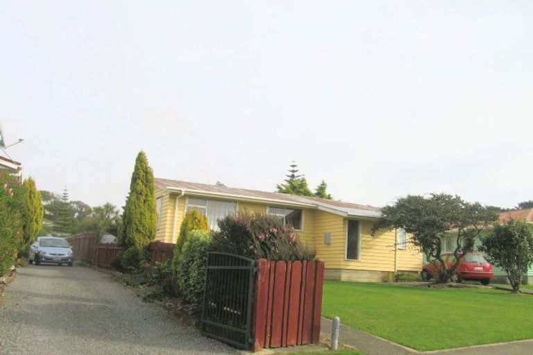 Photo of property in 29 Conclusion Street, Ascot Park, Porirua, 5024