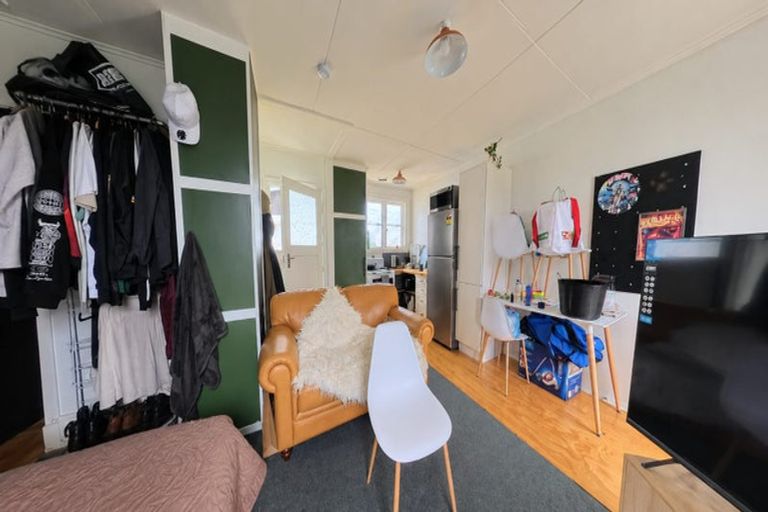 Photo of property in 100 Broadway, Carterton, 5713