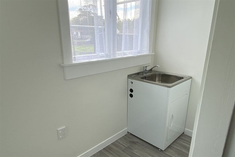 Photo of property in 554 Waitakere Road, Taupaki, Henderson, 0782