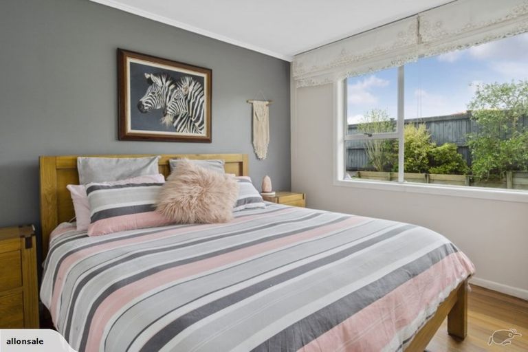 Photo of property in 800 East Coast Road, Oteha, Auckland, 0630