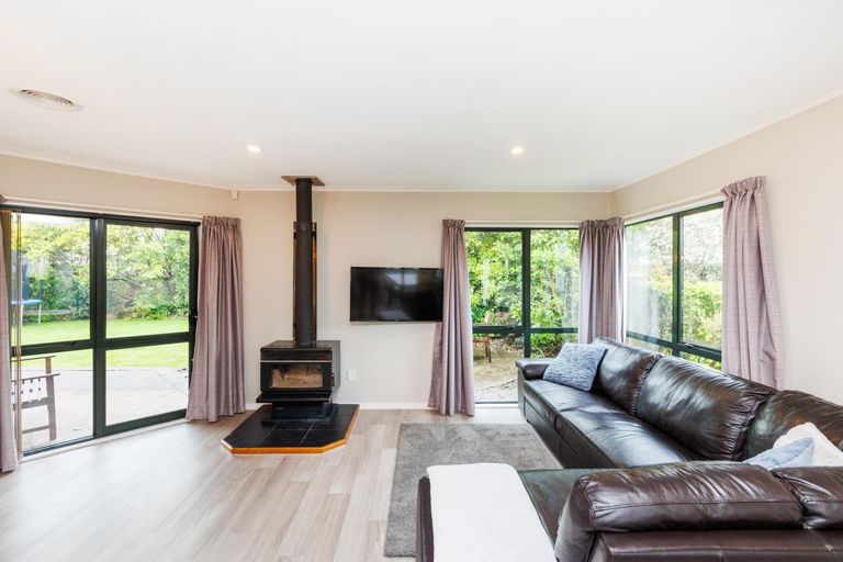 Photo of property in 190 Kelvin Grove Road, Kelvin Grove, Palmerston North, 4414