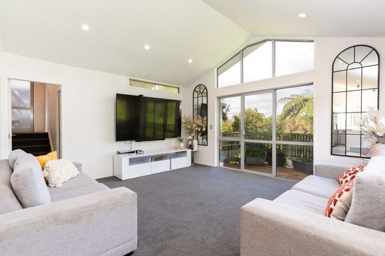 Photo of property in 51a Maungaraki Road, Korokoro, Lower Hutt, 5012