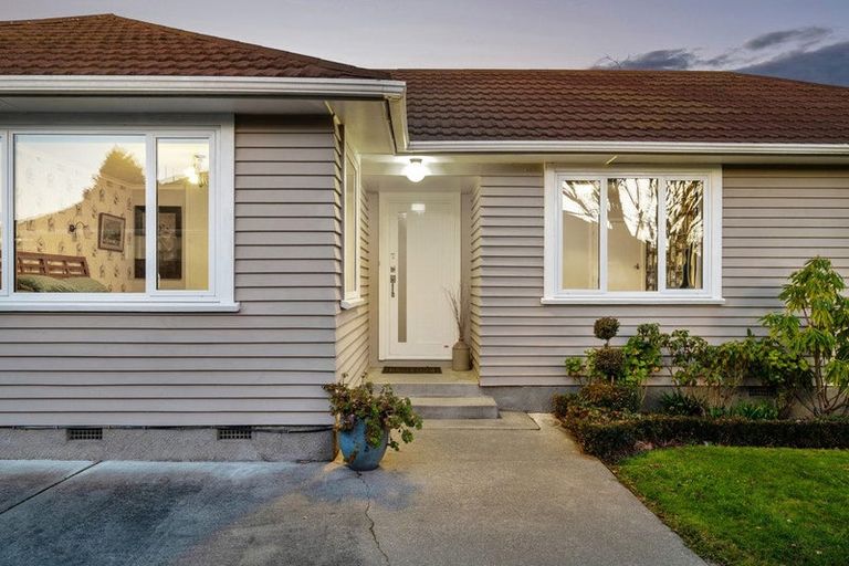 Photo of property in 69 Gregan Crescent, Burnside, Christchurch, 8053
