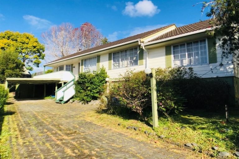 Photo of property in 13 Palliser Lane, Browns Bay, Auckland, 0630