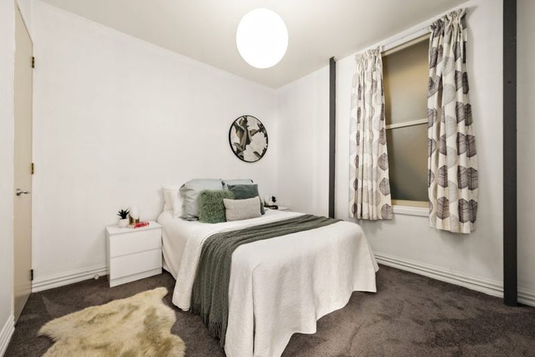 Photo of property in Columbia Apartments, 13/32 Cuba Street, Te Aro, Wellington, 6011