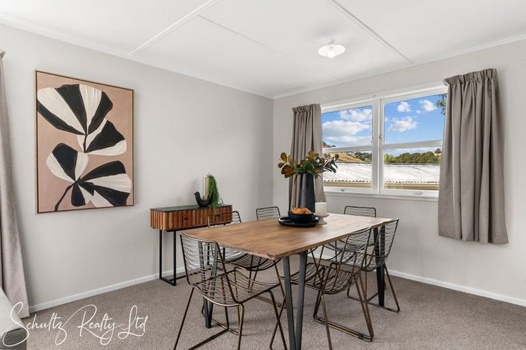 Photo of property in 15 Doctors Hill Road, Maungaturoto, 0520