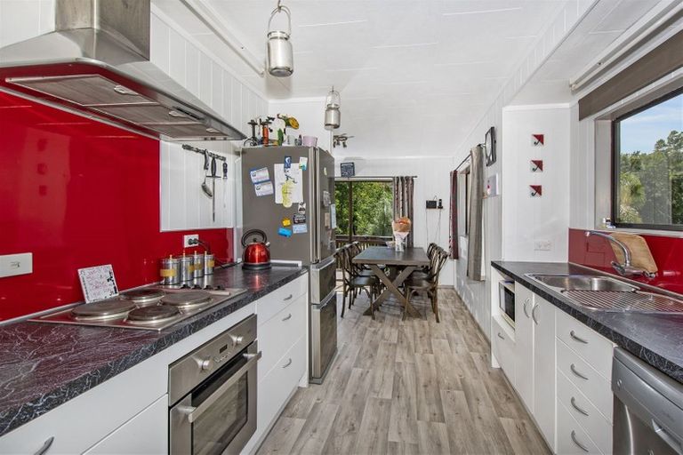 Photo of property in 1192 Pipiwai Road, Ruatangata West, Whangarei, 0176