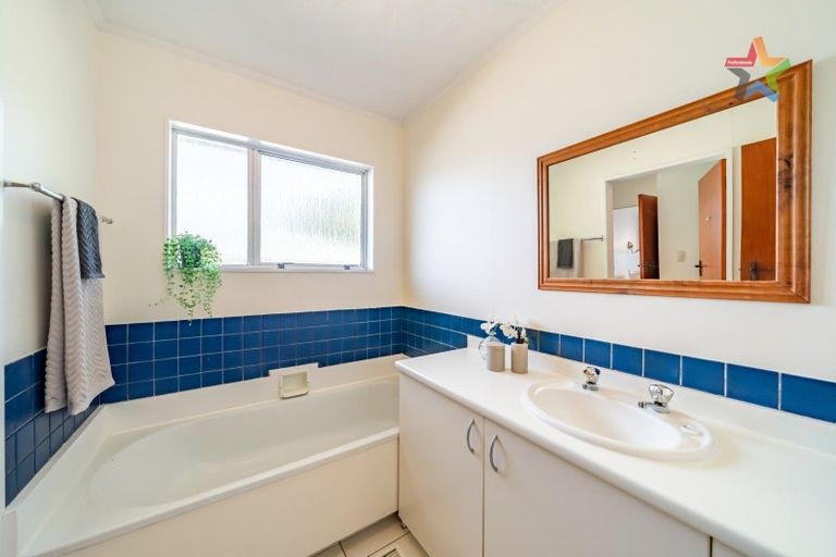 Photo of property in 111 Tirohanga Road, Tirohanga, Lower Hutt, 5010