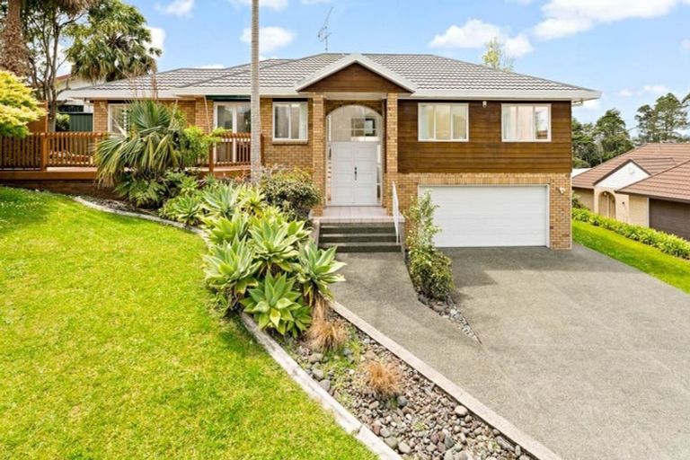 Photo of property in 18 Vintage Drive, Henderson, Auckland, 0612