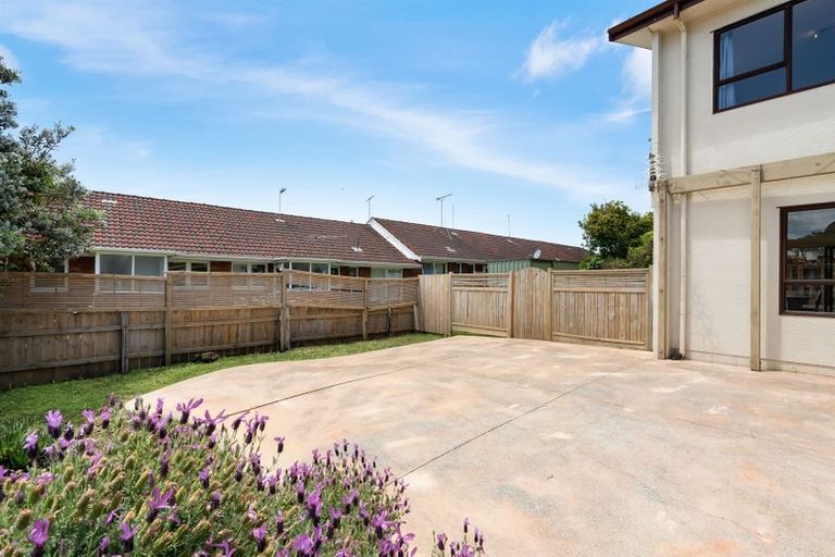 Photo of property in 2/16a Puriri Street, Takapuna, Auckland, 0622