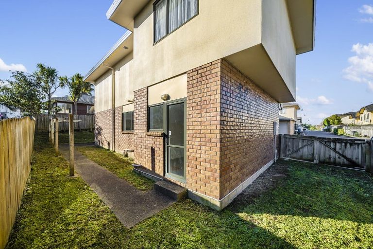 Photo of property in 16/2 Arawa Street, New Lynn, Auckland, 0600