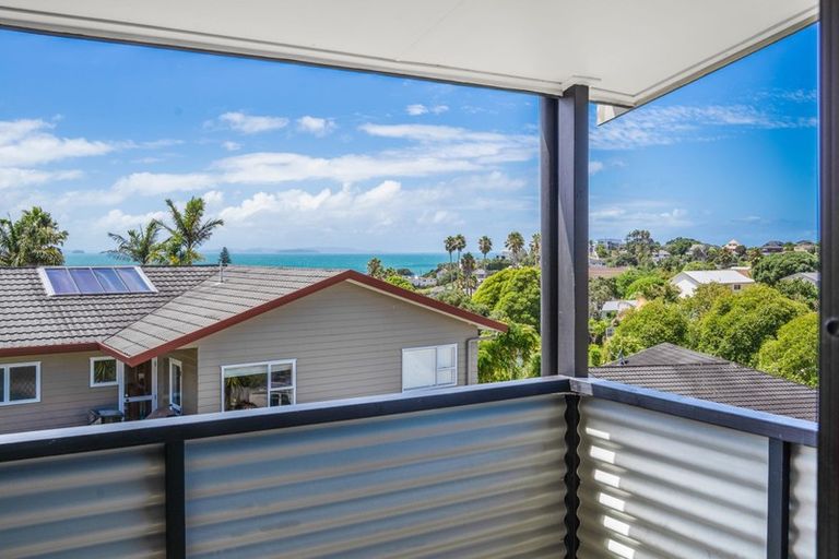 Photo of property in 81b William Bayes Place, Red Beach, 0932