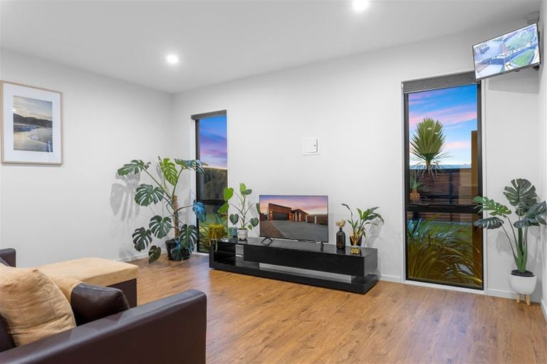 Photo of property in 28 Wakeman Way, Kaiapoi, 7630