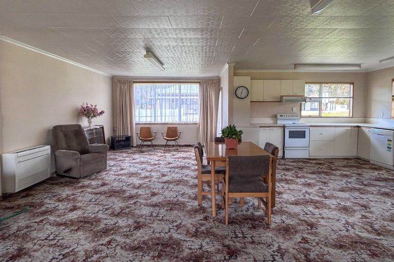 Photo of property in 97-104 Broadway, Reefton, 7830