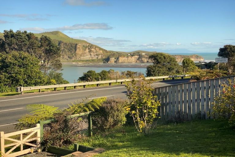 Photo of property in 59b North Street, Mokau, 4376