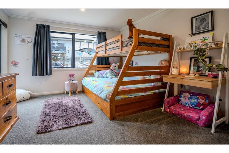 Photo of property in 25 Amsharlo Drive, Kerikeri, 0230