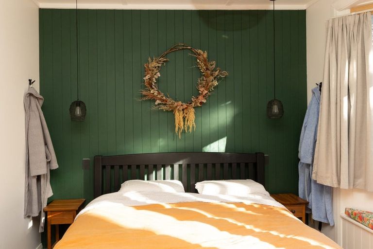 Photo of property in 265 Muritai Road, Eastbourne, Lower Hutt, 5013