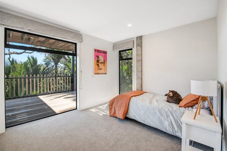 Photo of property in 167 Motutara Road, Muriwai, Waimauku, 0881