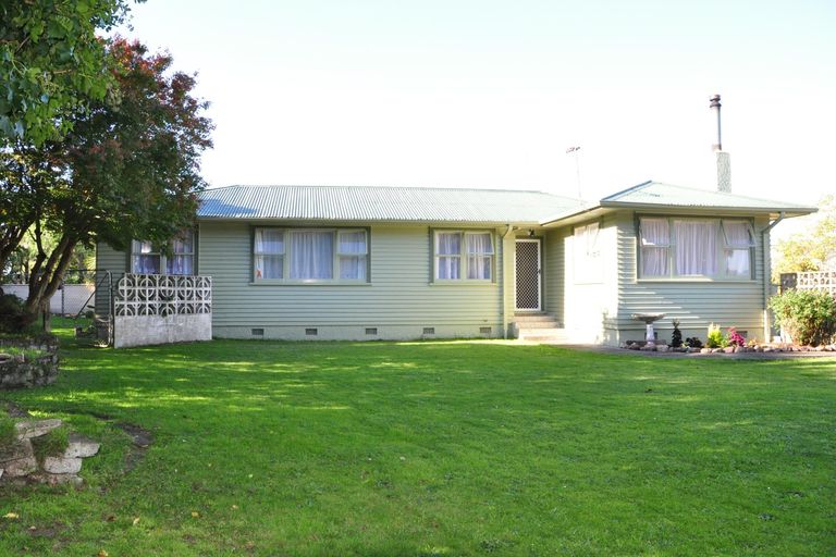 Photo of property in 55 Botanical Road, Takaro, Palmerston North, 4412