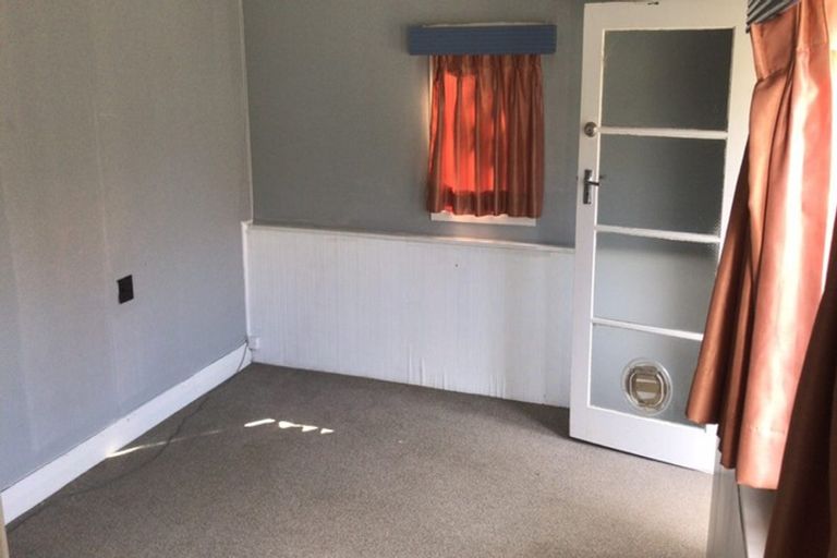 Photo of property in 6 Brighton Terrace, Murrays Bay, Auckland, 0630