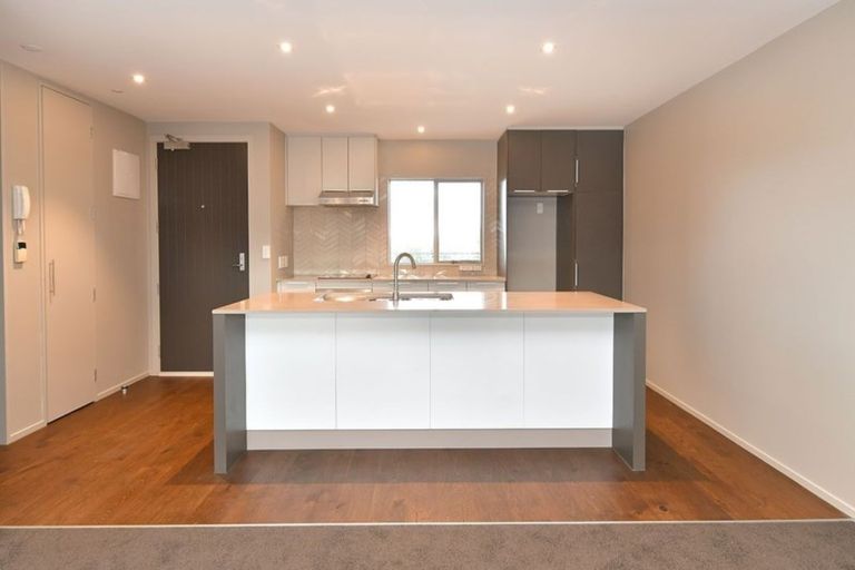 Photo of property in 313/252 Centreway Road, Orewa, 0931