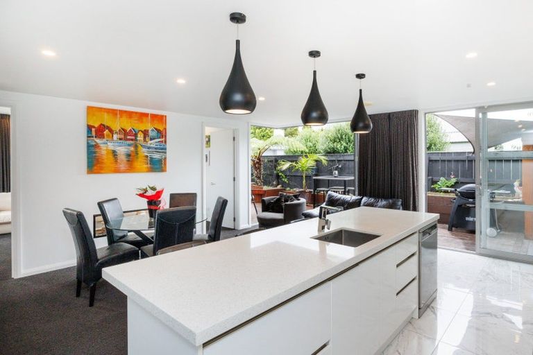 Photo of property in 172 Park Road, West End, Palmerston North, 4410