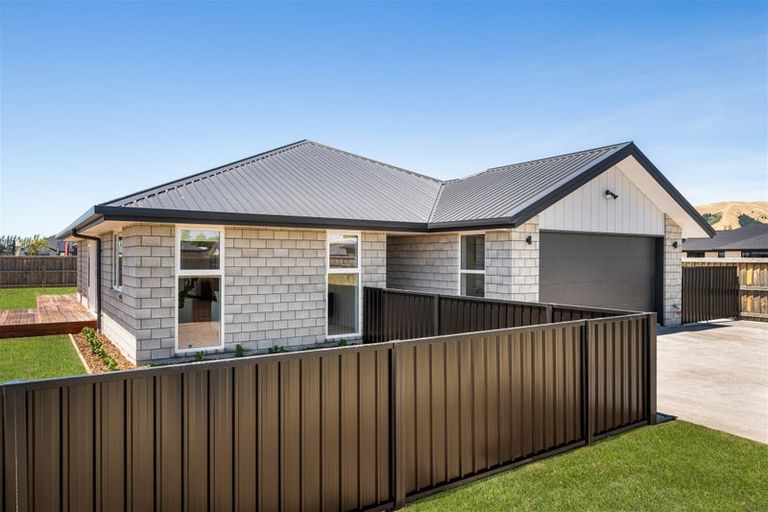Photo of property in 9 Whareatea Road, Redwoodtown, 7201