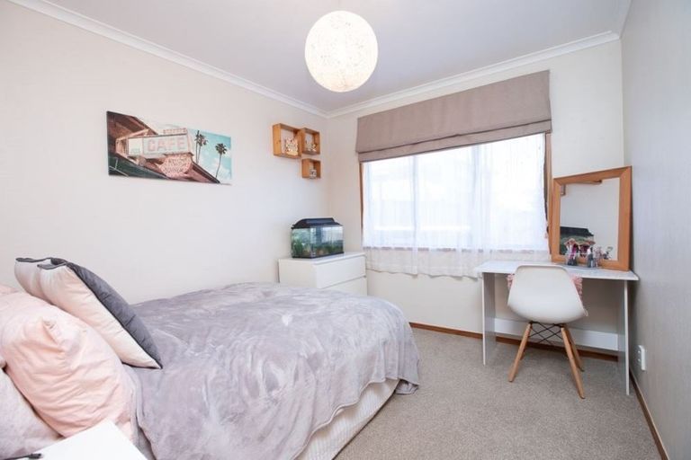 Photo of property in 4 Kenilworth Place, Dinsdale, Hamilton, 3204